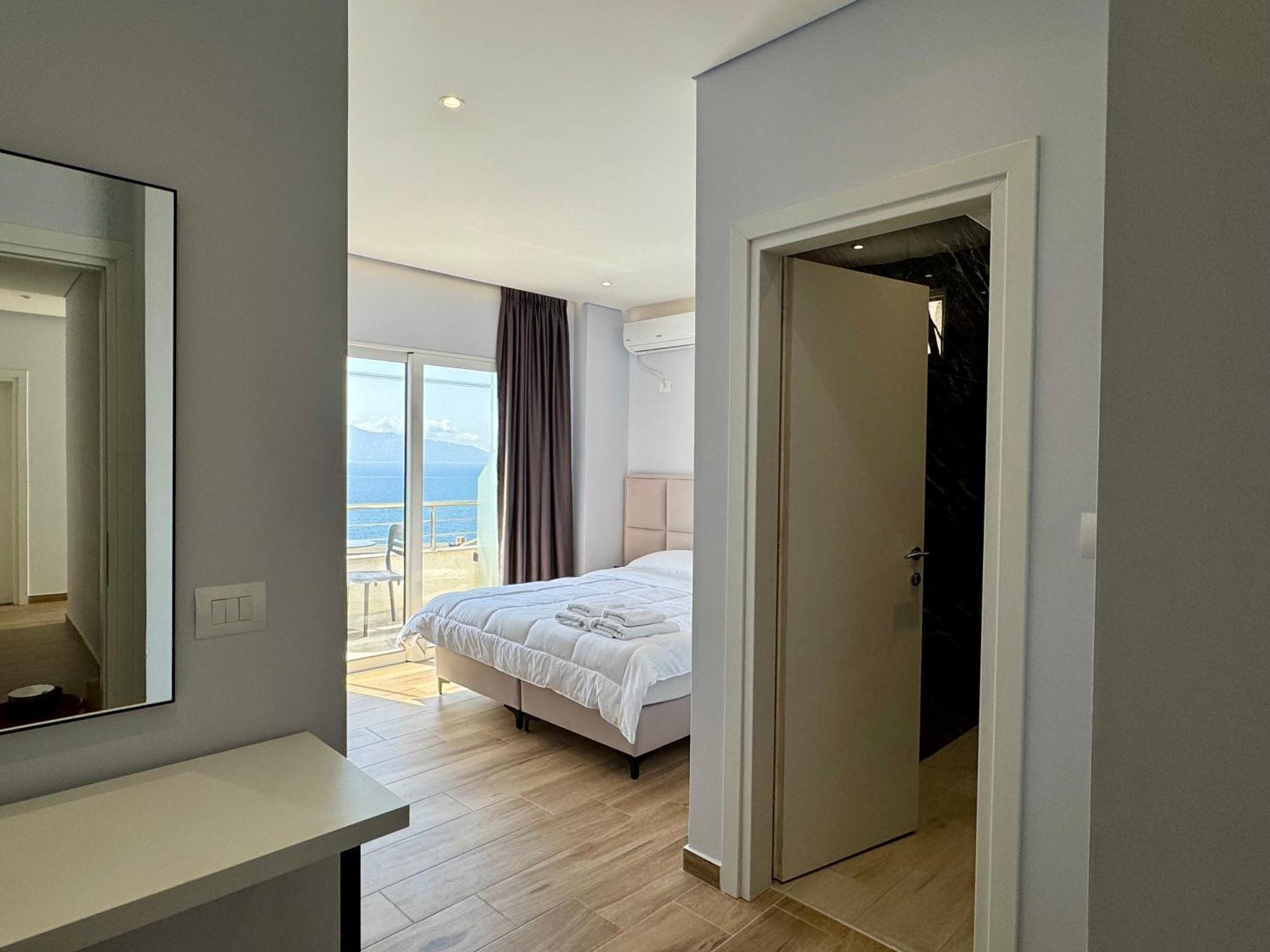 Gjoka Apartments, In Front Of Bougainville Bay Σαράντα Εξωτερικό φωτογραφία